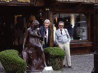 A modest lady, Siv and Roberto in San Isidro