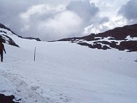 The Mannheimer-Hütte is now visible on the horizon.  sj85 28b013 b