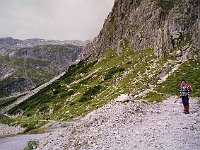 The Totalpweg takes off from the Lünersee-Uferweg (Lünersee shore path)  br99 totalp 01