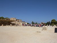 In the Central Court, people are lined up to view the throne room.  gr16 091711110 j-ab