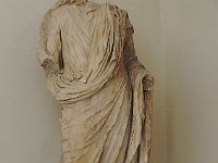 Another amazing statue.  gr17 091311550 s-bbb