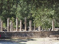 Beautiful columns. We love columns. Doesn't everyone?  gr18 092011491 k