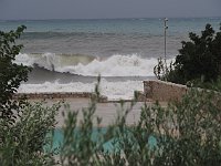 ... whitecaps.  gr18 092911521 k