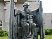 Jónsson statue