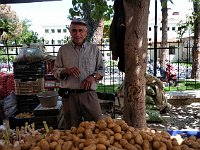 Tire  Happy potato vendor