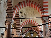 Promenades in Istanbul  Beautiful arches of Sülymaniye Camii