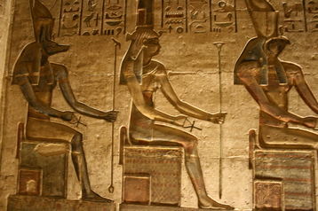 Bas-reliefs au temple de Hathor