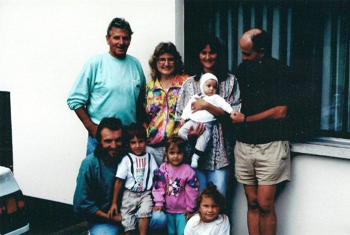 br93_kellaegg_02.jpg - The Königers and John.