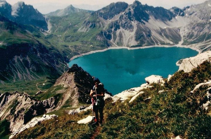 br93_sudschafgfl_02.jpg - Siv and the Lünersee.