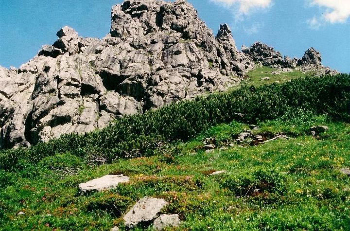 br95_luenersee_02.jpg - Crags above the Lünerkrinne.
