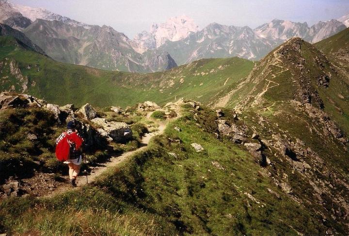 br96_geissspitze_03.jpg - Along the path.