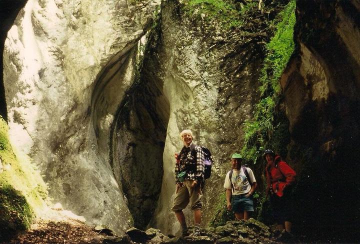 br96_rappenloch_03.jpg - Renate prepares to enter the Rappenloch (Rappen hole).