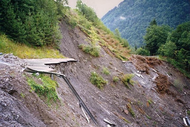 br99_road_out_1.jpg - Oops.