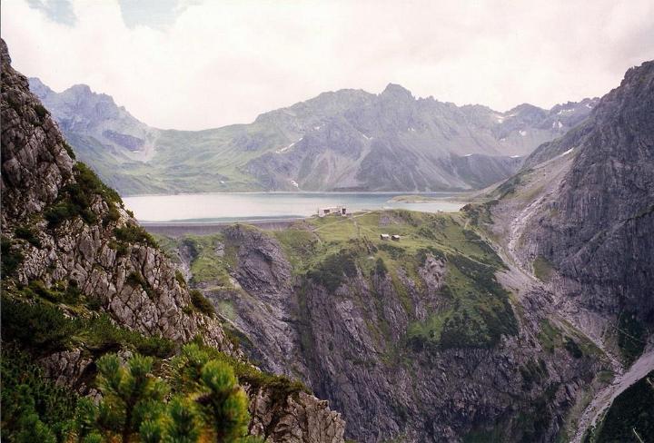 br99_saulajoch_21.jpg - The Lünersee viewed from the Saulajochsteig