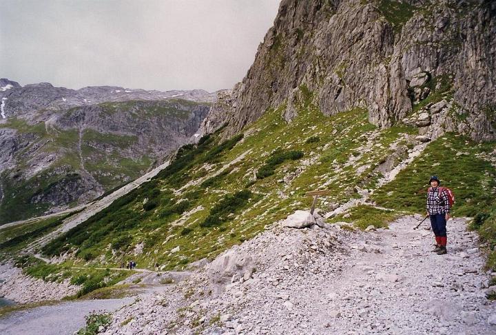 br99_totalp_01.jpg - Our last walk was from the Lünersee up to the Total-Hütte.
