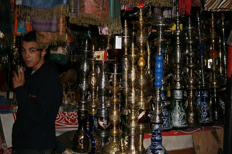 eg07_042616402_j.jpg - Water pipes for sale in the Khan