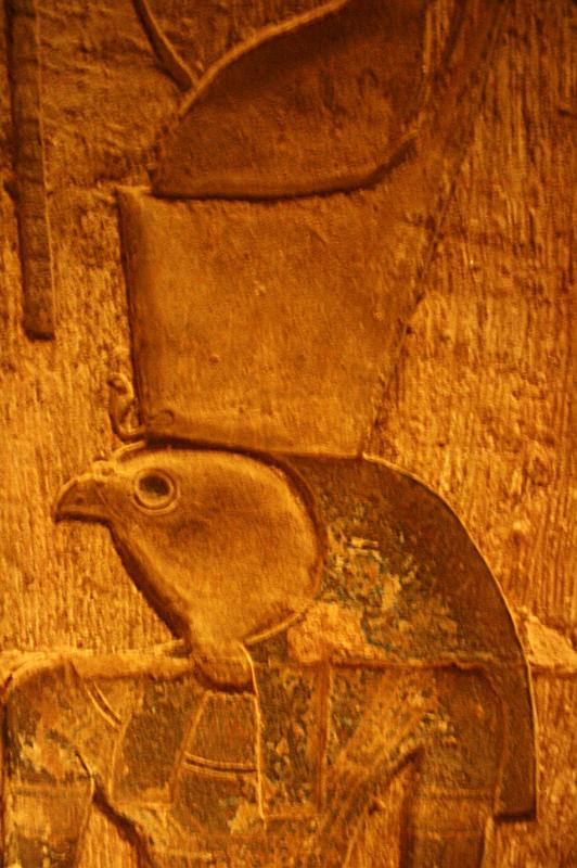 eg07_043008230_j_r_a.jpg - Relief of the god Horus in the Temple of Edfu