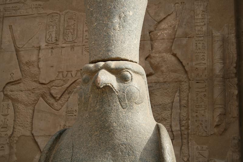 eg07_043008460_j.jpg - Horus