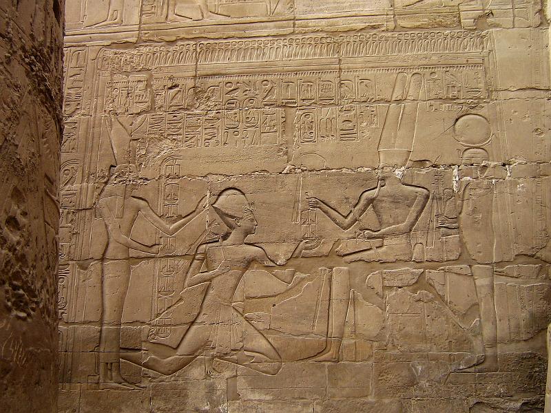 eg07_042908040_s_a.jpg - Relief