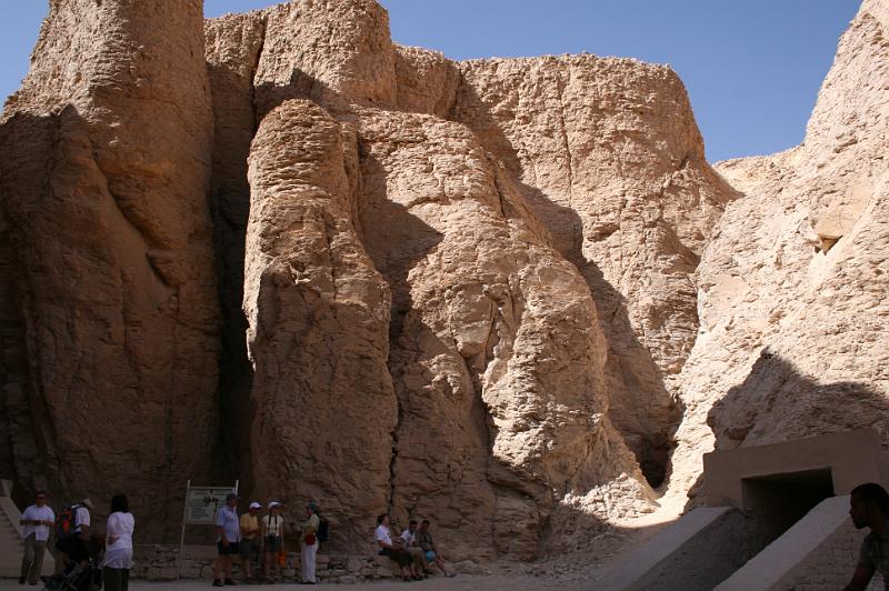 eg07_050409360_j.jpg - The entrance to the tomb of Thutmosis III is hidden half-way up the clif