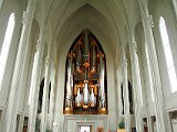 The organ has 5275 pipes!