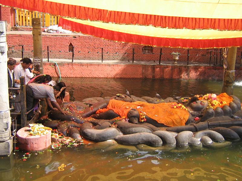 ne08_100409531_s.jpg - Budhanilkantha