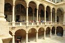 si13_051810431_j