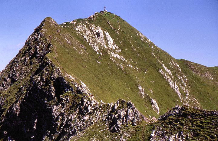 br93_golmer_08y_asb.jpg - The last leg up towards Geisspitze. It doesn't look reassuring, but once you are on it, it doesn't seem too daunting.