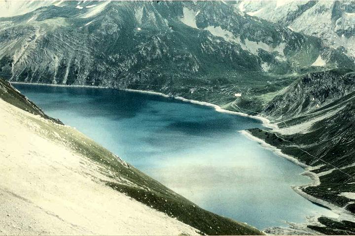br85_mannheimerF_b.jpg - After Südwandweg and approaching Todalphütte, we get back to a view of the Lünersee.
