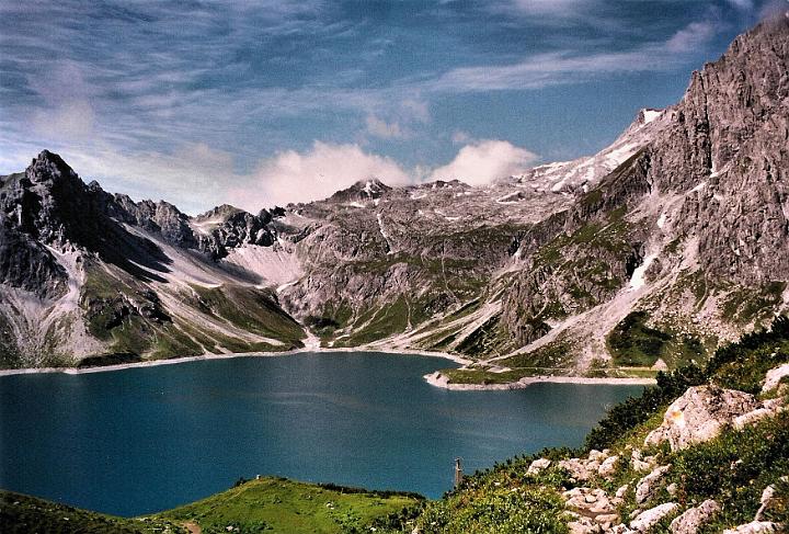 br99_saulajoch_03_a.jpg - View over Lünersee from the beginning of the walk to Saulajoch