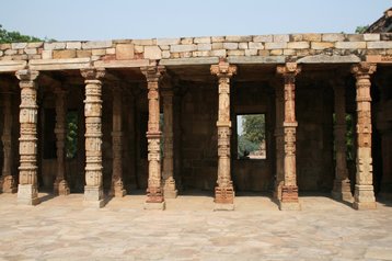 Quwwat-ul-Islam Mosque