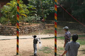 Water pot game