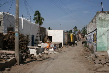 Entering Aihole from Badami