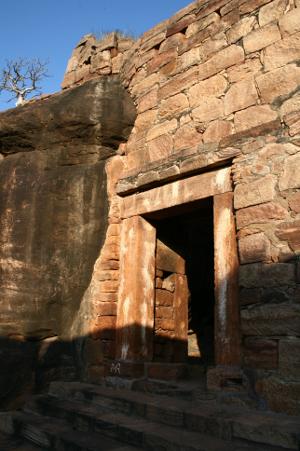 Gate