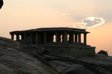 Sunset on Hemakuta Hill