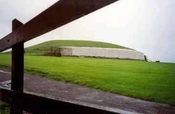 Newgrange in the rai