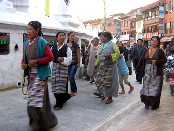 Walking worshippers